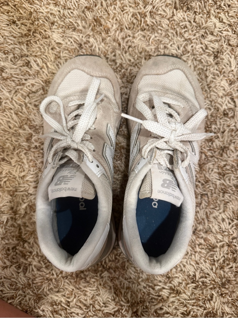 New Balance 574 Sneaker (Women’s 6) Kids (4)